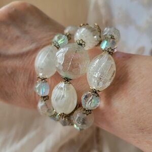 Vintage 1960s Beaded AB Crystal Cracked Ice Plastic Bead Wire Bracelet Statement
